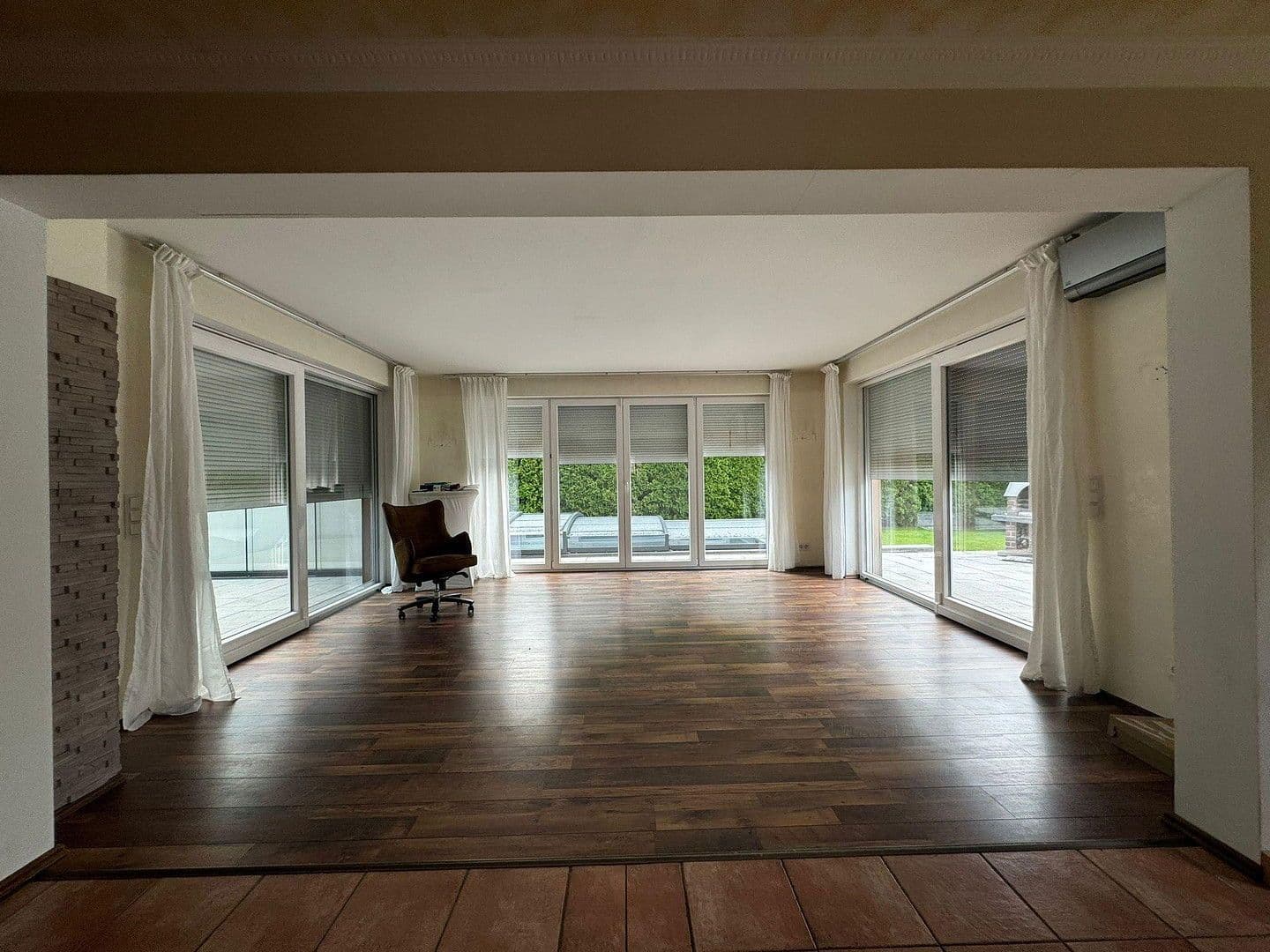 Prodej domu 177 m², pozemek 475 m², Hoppegarten, Braniborsko Prodej domu 177 m², pozemek 475 m², Hoppegarten, Braniborsko