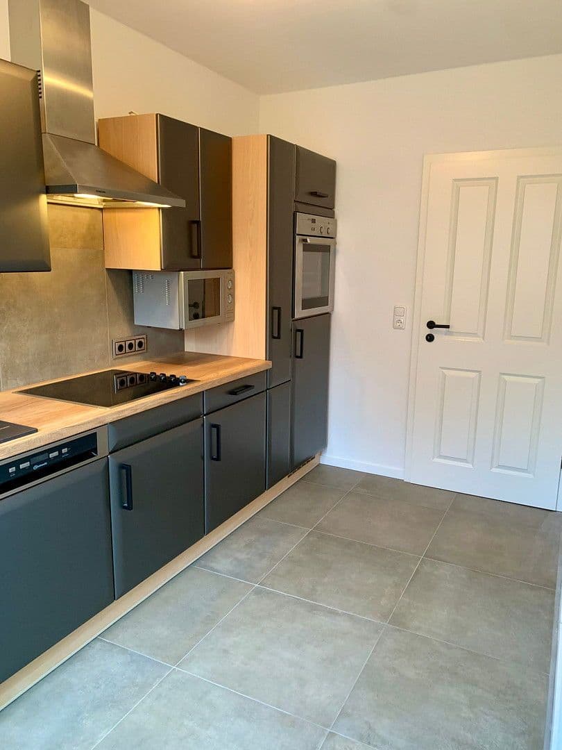 Pronájem bytu 4+1 96 m², Hardegsen, Dolní Sasko Pronájem bytu 4+1 96 m², Hardegsen, Dolní Sasko