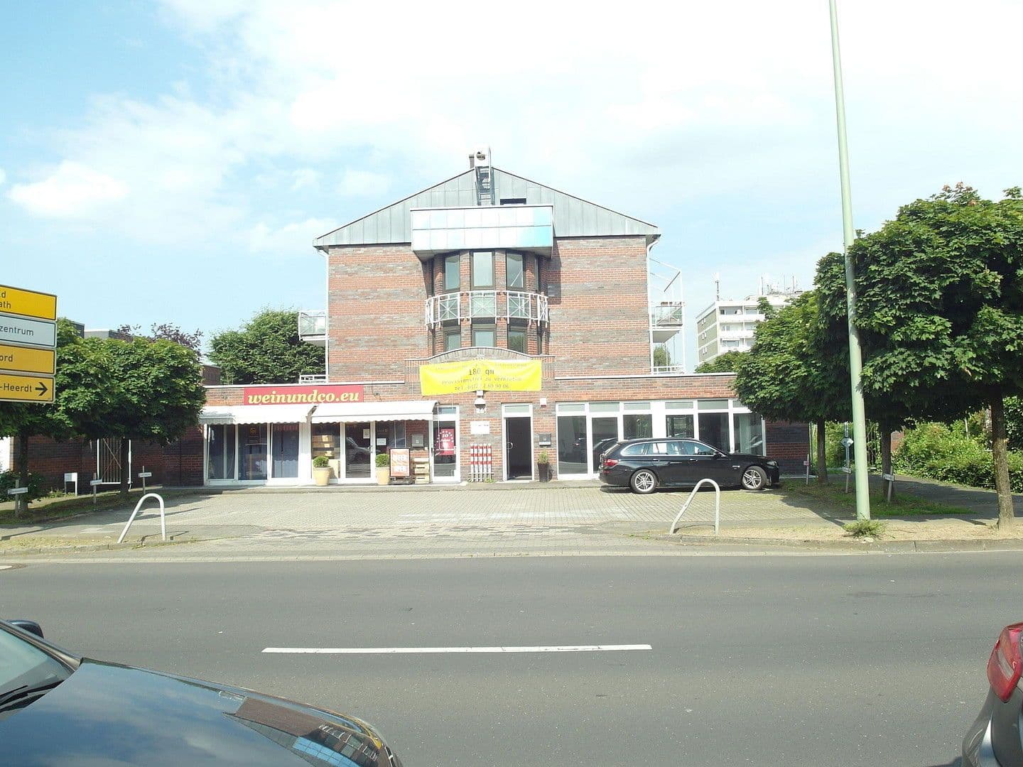 Pronájem nebytového prostoru 180 m², Neusser Straße 26, Meerbusch, Severní Porýní-Vestfálsko Pronájem nebytového prostoru 180 m², Neusser Straße 26, Meerbusch, Severní Porýní-Vestfálsko