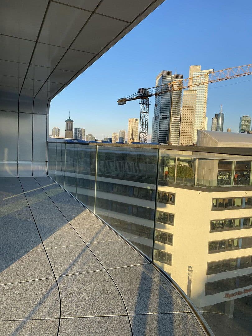 Pronájem bytu 4+1 110 m², Europa-Allee 2, Frankfurt am Main, Hessen Pronájem bytu 4+1 110 m², Europa-Allee 2, Frankfurt am Main, Hessen