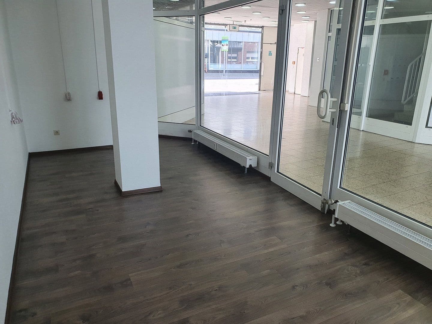 Pronájem nebytového prostoru 20 m², Bahnstrasse 28-30, Erkrath, Severní Porýní-Vestfálsko Pronájem nebytového prostoru 20 m², Bahnstrasse 28-30, Erkrath, Severní Porýní-Vestfálsko