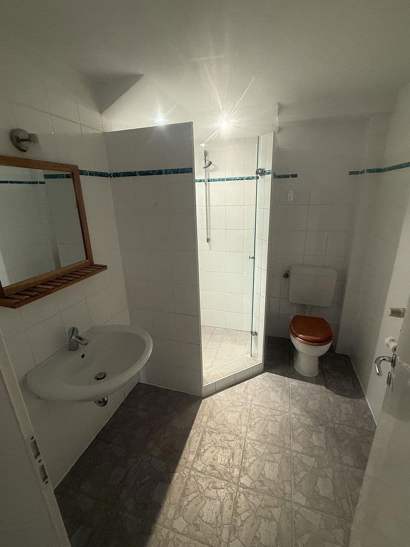 Pronájem domu 180 m², pozemek 500 m², Kapellenstraße 12a, Hannover, Dolní Sasko Pronájem domu 180 m², pozemek 500 m², Kapellenstraße 12a, Hannover, Dolní Sasko