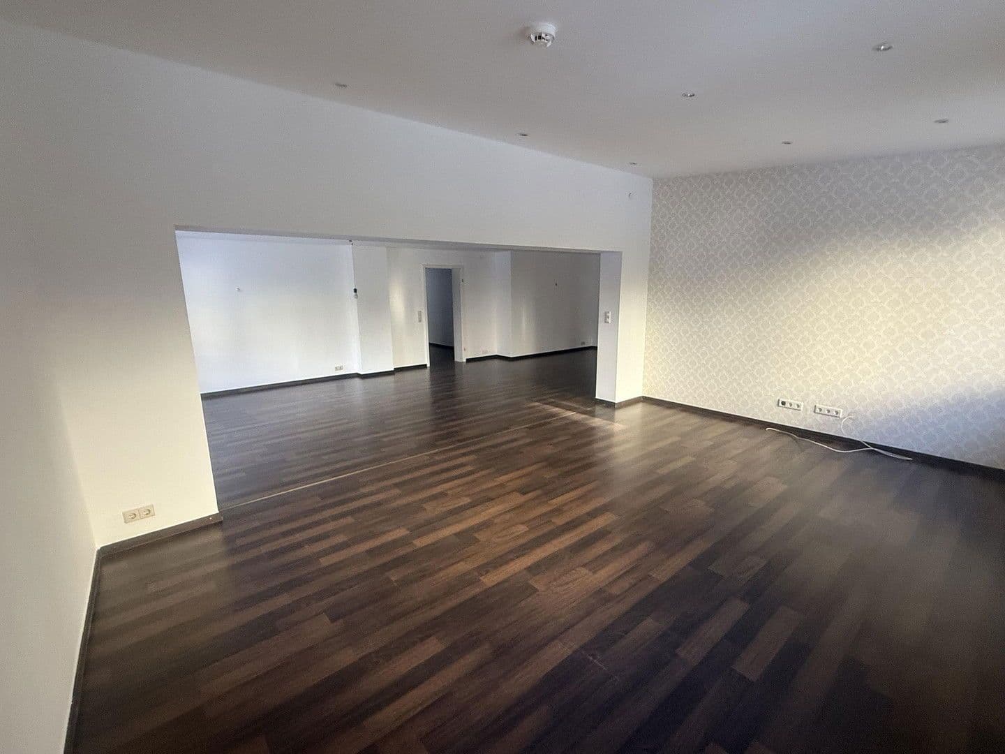 Pronájem domu 180 m², pozemek 500 m², Kapellenstraße 12a, Hannover, Dolní Sasko Pronájem domu 180 m², pozemek 500 m², Kapellenstraße 12a, Hannover, Dolní Sasko