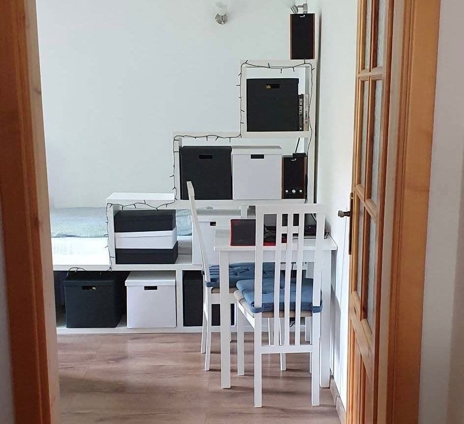 Pronájem bytu 1+kk 24 m², Jana Nepomuckého, Březí, Středočeský kraj Pronájem bytu 1+kk 24 m², Jana Nepomuckého, Březí, Středočeský kraj