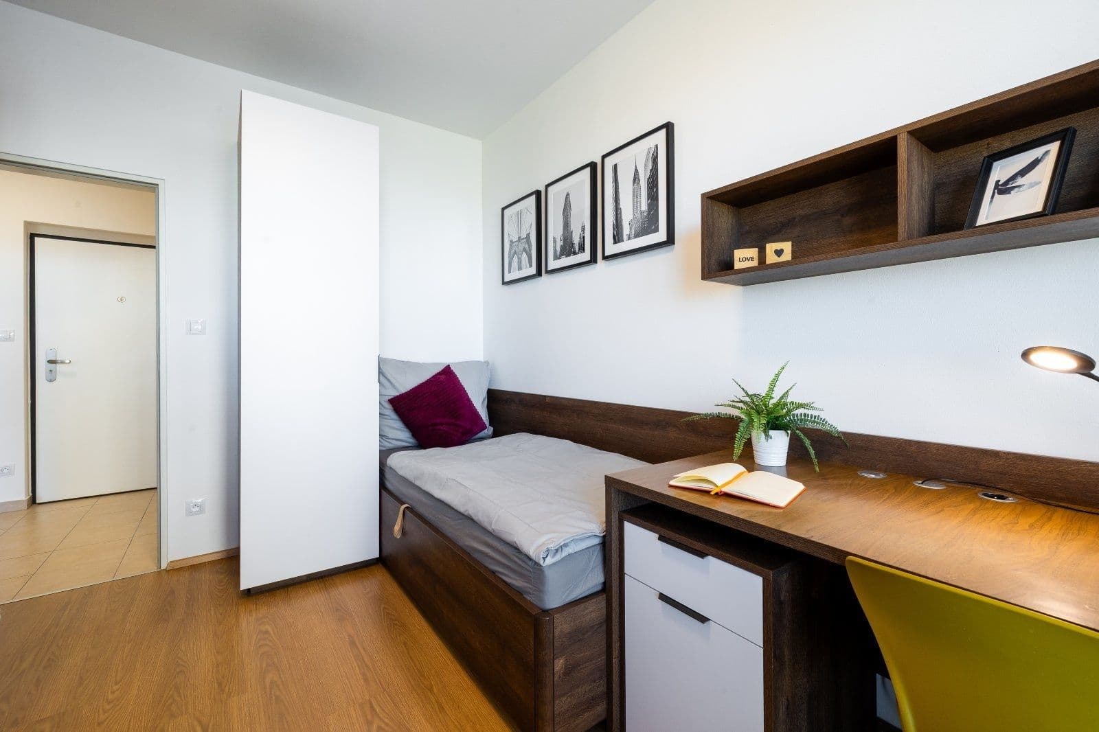 Pronájem bytu 2+1 54 m², Magisterská, Plzeň, Plzeňský kraj Pronájem bytu 2+1 54 m², Magisterská, Plzeň, Plzeňský kraj