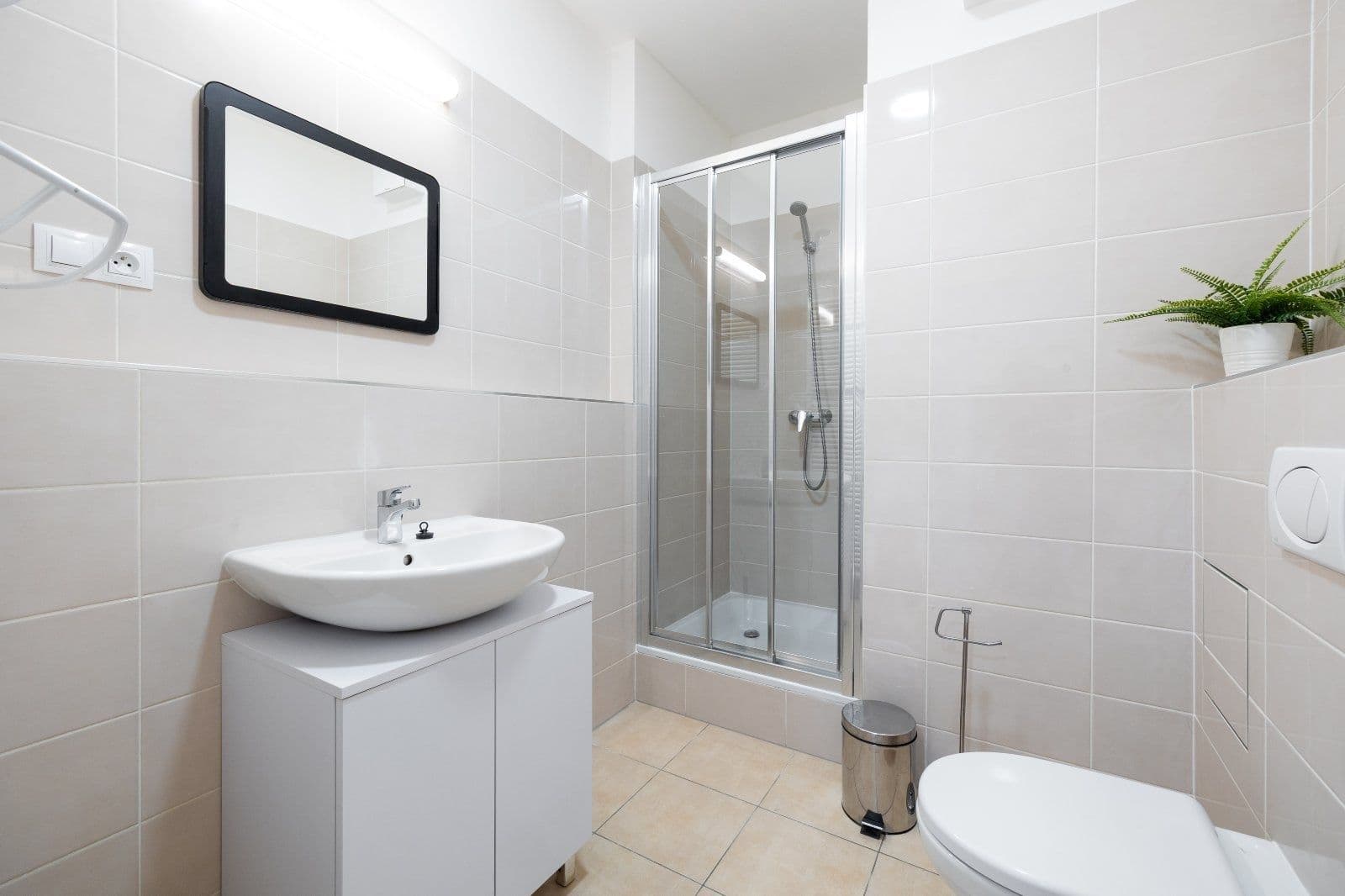 Pronájem bytu 2+1 54 m², Magisterská, Plzeň, Plzeňský kraj Pronájem bytu 2+1 54 m², Magisterská, Plzeň, Plzeňský kraj