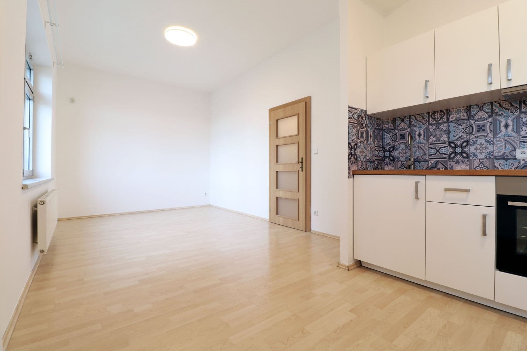 Pronájem bytu 1+kk 34 m², Českomoravská, Praha, Praha Pronájem bytu 1+kk 34 m², Českomoravská, Praha, Praha
