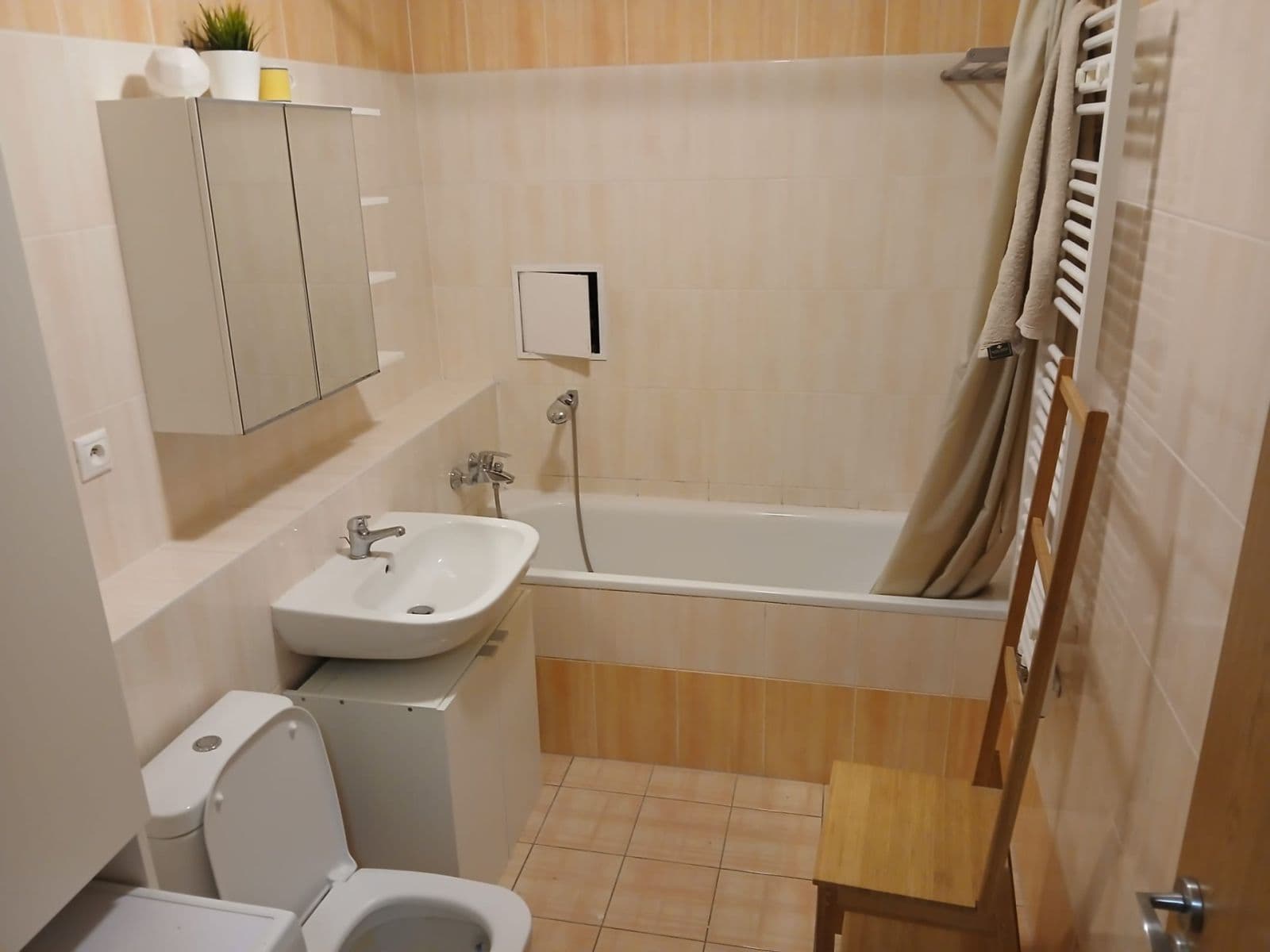 Pronájem bytu 2+kk 55 m², Kytlická, Praha, Praha Pronájem bytu 2+kk 55 m², Kytlická, Praha, Praha