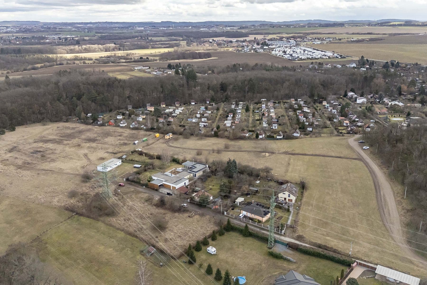 Prodej pozemku 890 m², Do Lipin, Praha, Praha Prodej pozemku 890 m², Do Lipin, Praha, Praha