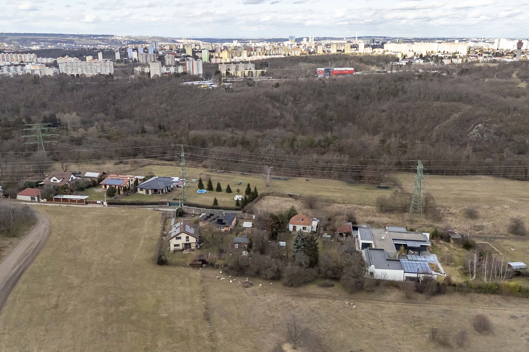 Prodej pozemku 890 m², Do Lipin, Praha, Praha Prodej pozemku 890 m², Do Lipin, Praha, Praha