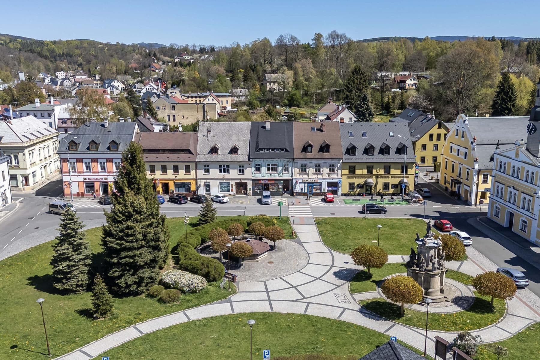 Prodej nebytového prostoru 609 m², náměstí 1. máje, Chrastava, Liberecký kraj Prodej nebytového prostoru 609 m², náměstí 1. máje, Chrastava, Liberecký kraj