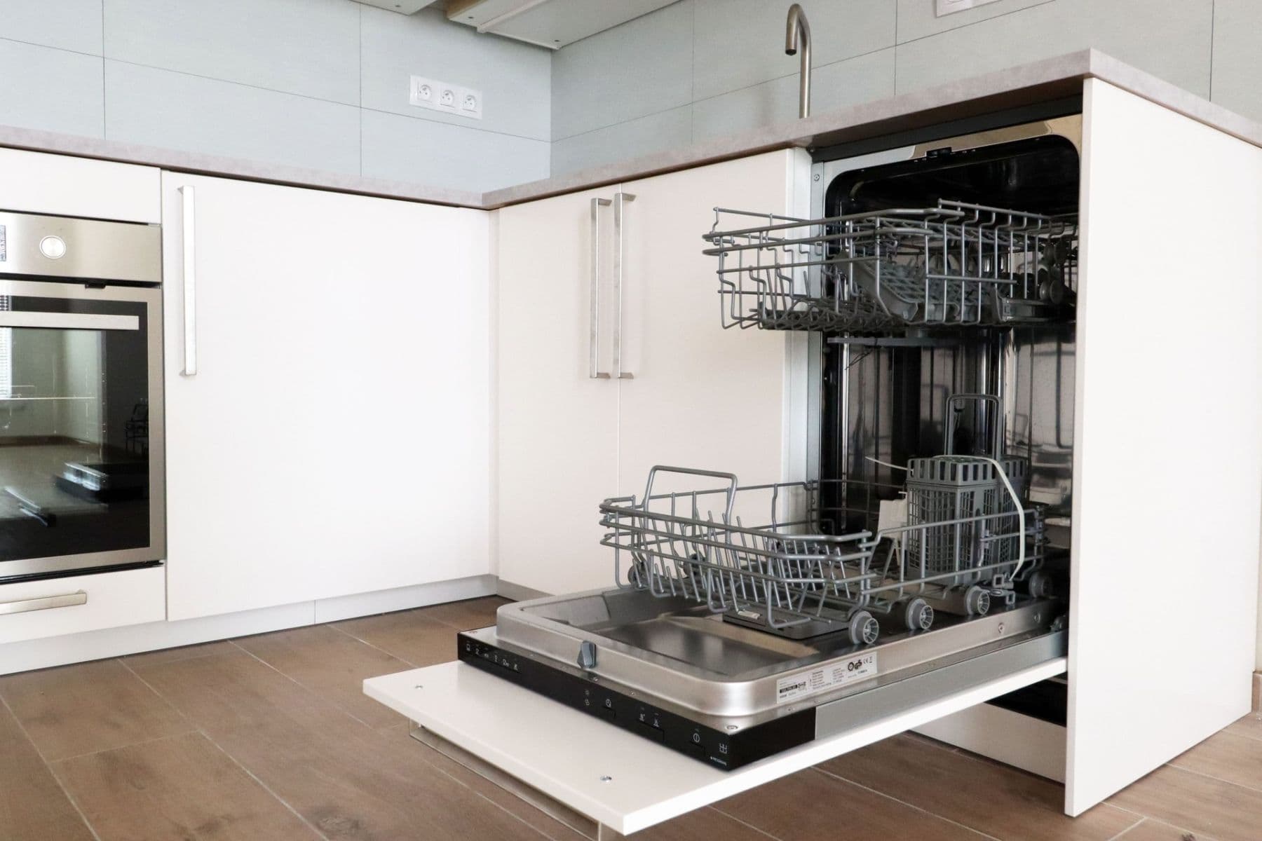 Pronájem bytu 2+kk 50 m², Otýlie Beníškové, Plzeň, Plzeňský kraj Pronájem bytu 2+kk 50 m², Otýlie Beníškové, Plzeň, Plzeňský kraj