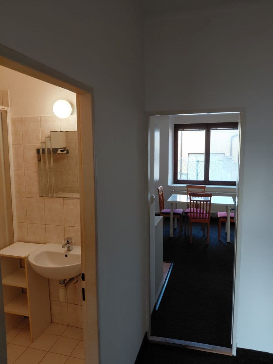 Pronájem bytu 2+kk 40 m², Nová Čtvrť, Kněževes, Středočeský kraj Pronájem bytu 2+kk 40 m², Nová Čtvrť, Kněževes, Středočeský kraj