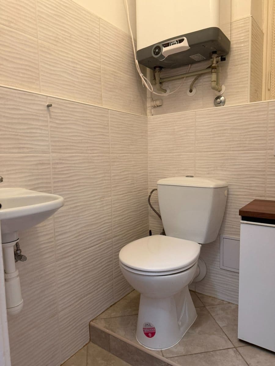 Pronájem bytu 1+kk 35 m², Bartoškova, Praha, Praha Pronájem bytu 1+kk 35 m², Bartoškova, Praha, Praha