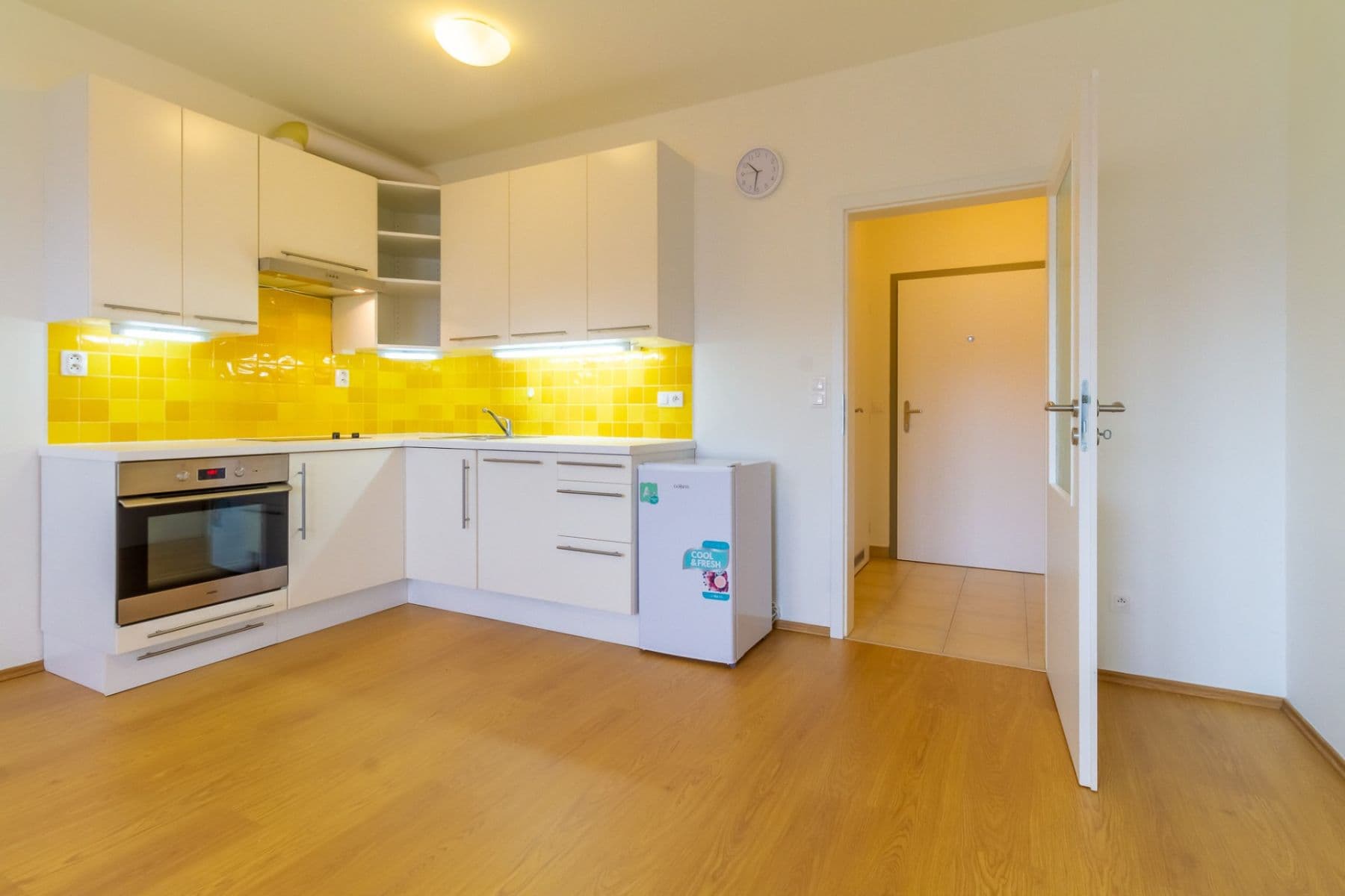 Pronájem bytu 1+kk 28 m², Švihovská, Praha, Praha Pronájem bytu 1+kk 28 m², Švihovská, Praha, Praha