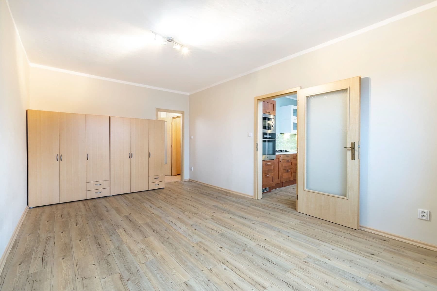 Prodej bytu 2+1 74 m², Luďka Matury, Pardubice, Pardubický kraj Prodej bytu 2+1 74 m², Luďka Matury, Pardubice, Pardubický kraj