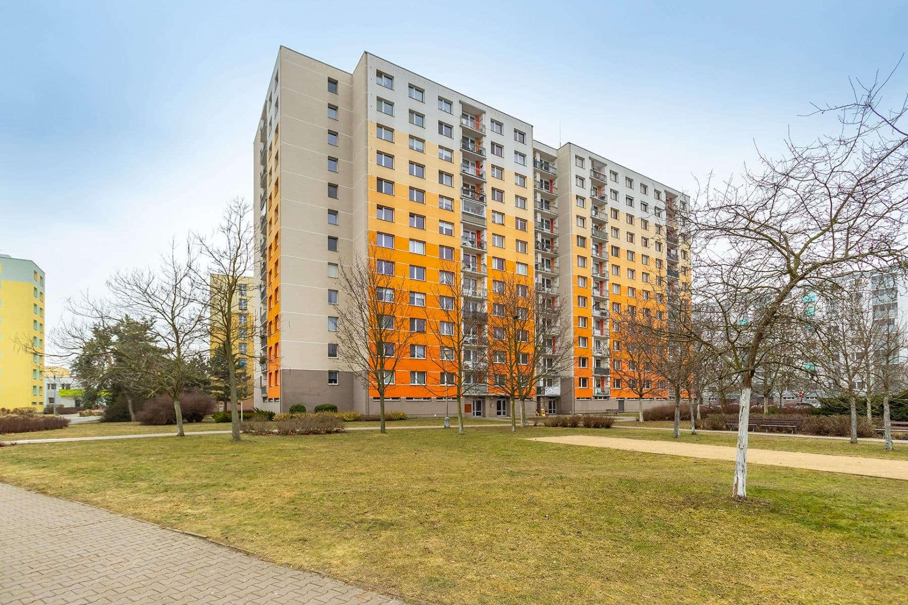 Prodej bytu 2+1 74 m², Luďka Matury, Pardubice, Pardubický kraj Prodej bytu 2+1 74 m², Luďka Matury, Pardubice, Pardubický kraj