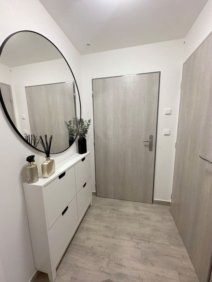 Prodej bytu 3+kk 81 m², K Dobročovicům, Květnice, Středočeský kraj Prodej bytu 3+kk 81 m², K Dobročovicům, Květnice, Středočeský kraj