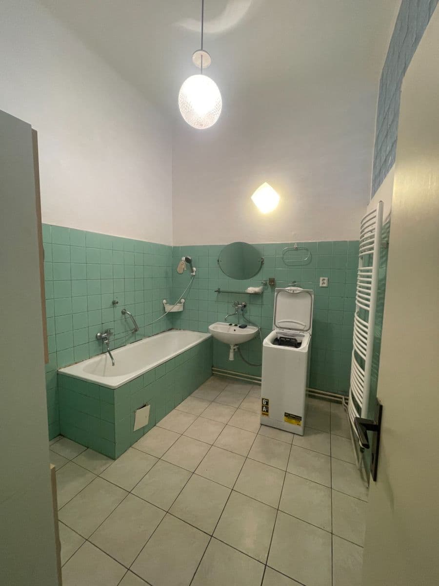 Pronájem bytu 4+1 112 m², Štefánikova, Brno, Jihomoravský kraj Pronájem bytu 4+1 112 m², Štefánikova, Brno, Jihomoravský kraj