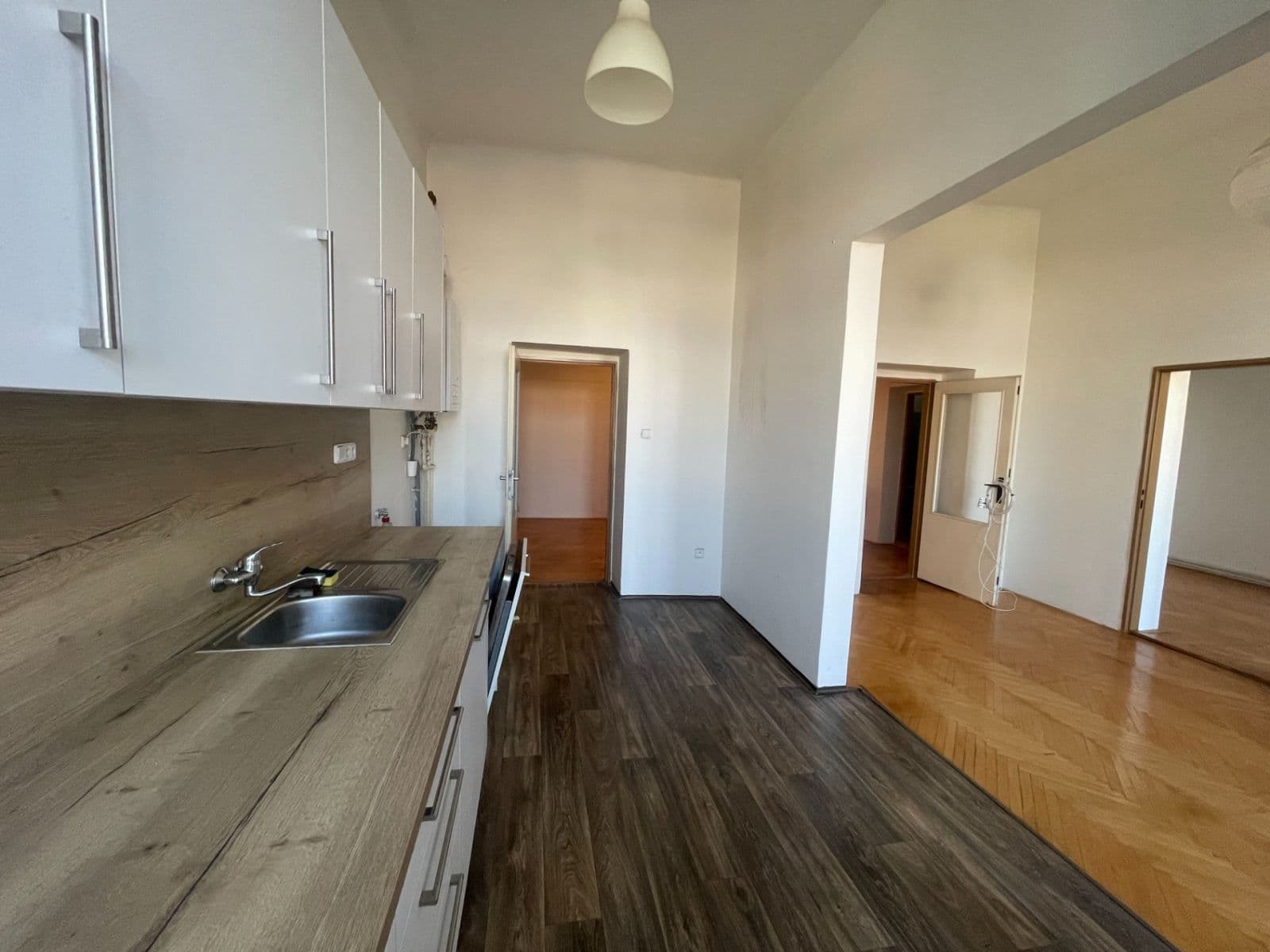 Pronájem bytu 4+1 112 m², Štefánikova, Brno, Jihomoravský kraj Pronájem bytu 4+1 112 m², Štefánikova, Brno, Jihomoravský kraj