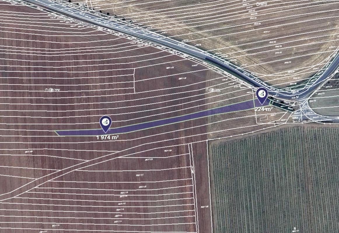 Prodej pozemku 2.198 m², Hluk, Zlínský kraj Prodej pozemku 2.198 m², Hluk, Zlínský kraj