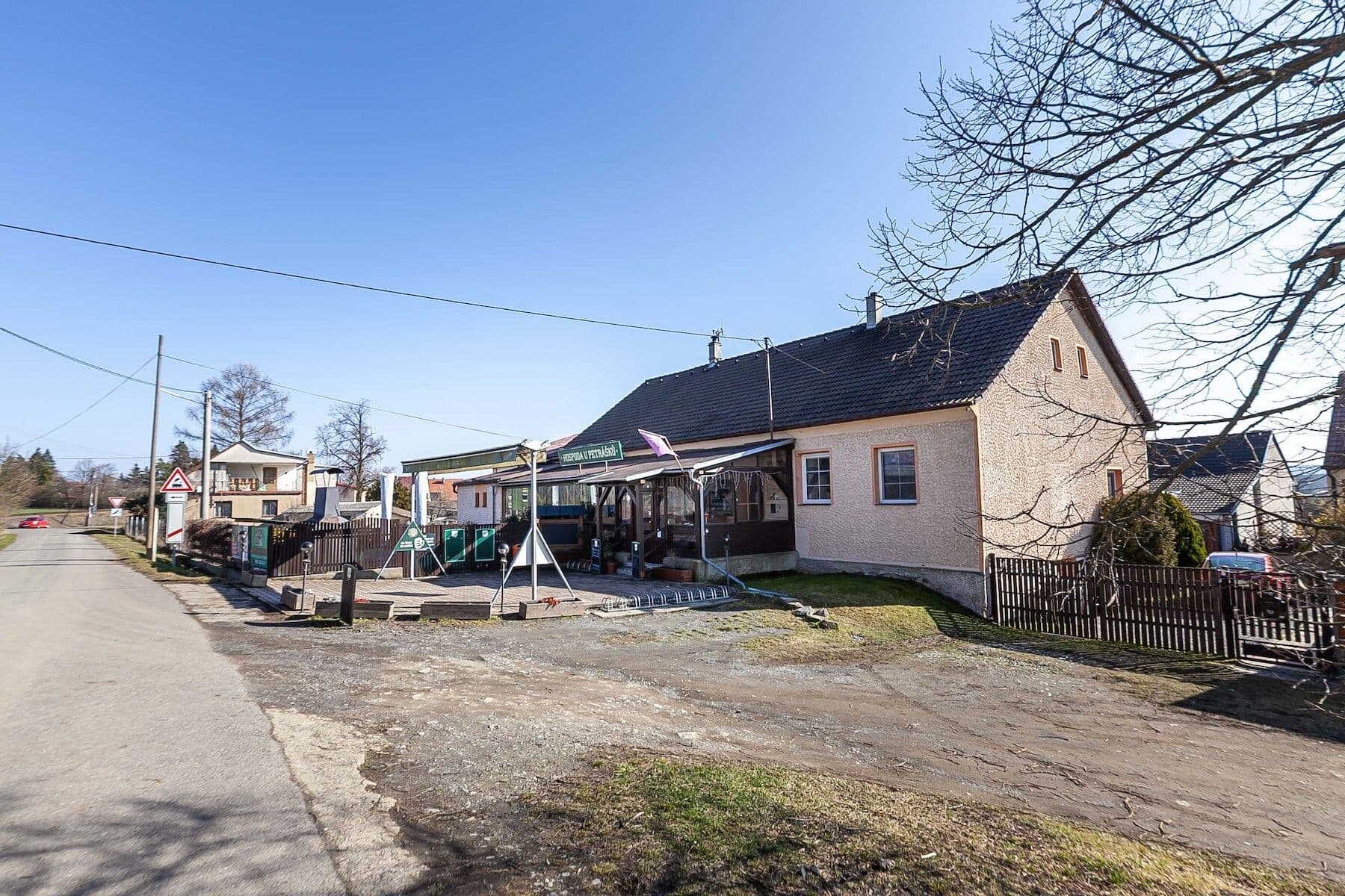 Prodej chaty, chalupy 100 m², pozemek 1.440 m², Malá Hraštice, Středočeský kraj Prodej chaty, chalupy 100 m², pozemek 1.440 m², Malá Hraštice, Středočeský kraj