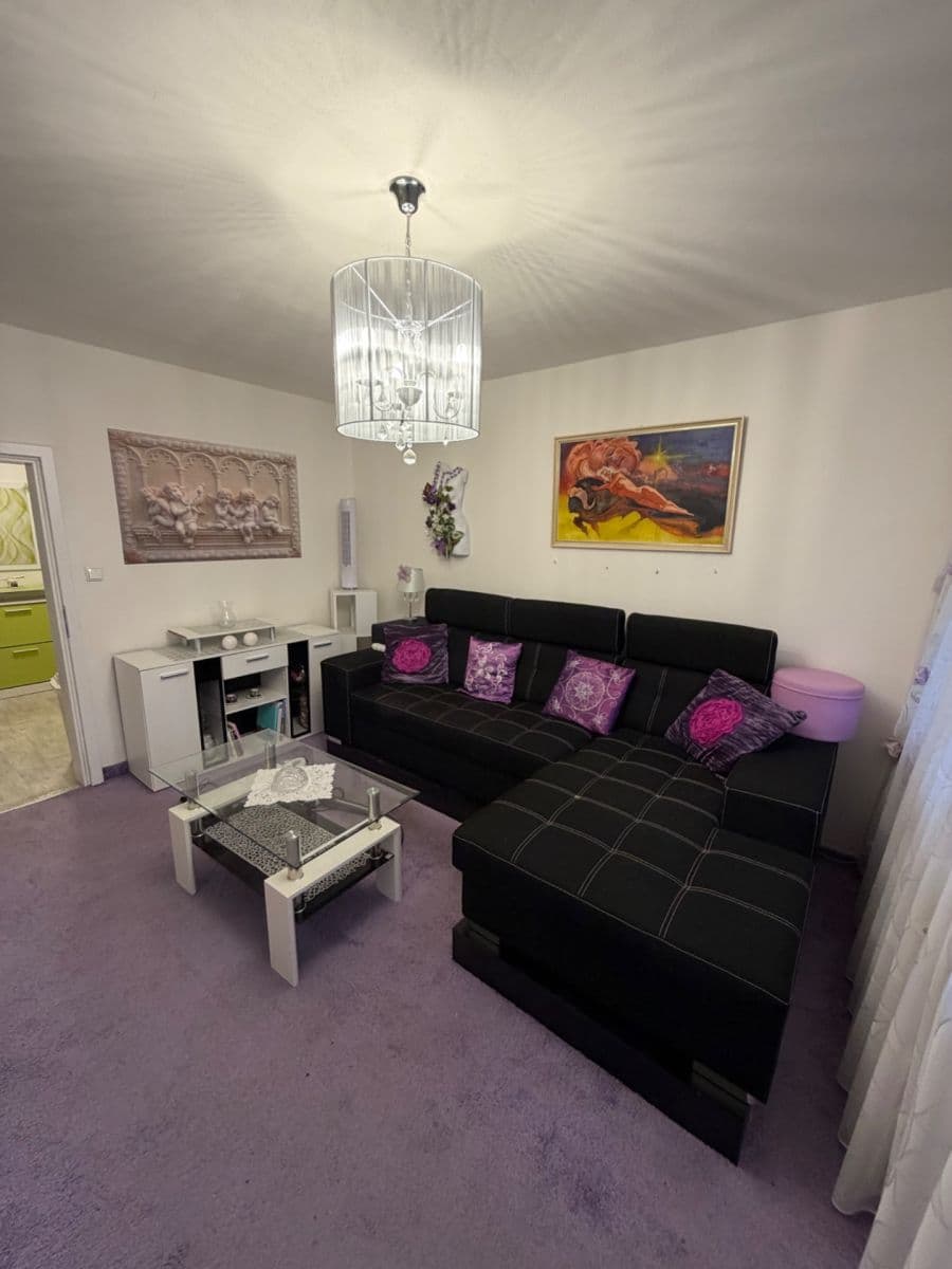 Pronájem bytu 2+1 60 m², Terezie Brzkové, Plzeň, Plzeňský kraj Pronájem bytu 2+1 60 m², Terezie Brzkové, Plzeň, Plzeňský kraj