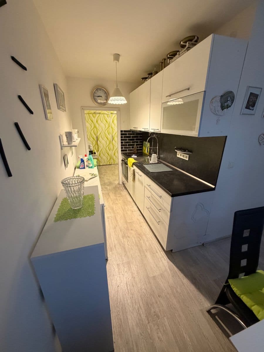 Pronájem bytu 2+1 60 m², Terezie Brzkové, Plzeň, Plzeňský kraj Pronájem bytu 2+1 60 m², Terezie Brzkové, Plzeň, Plzeňský kraj