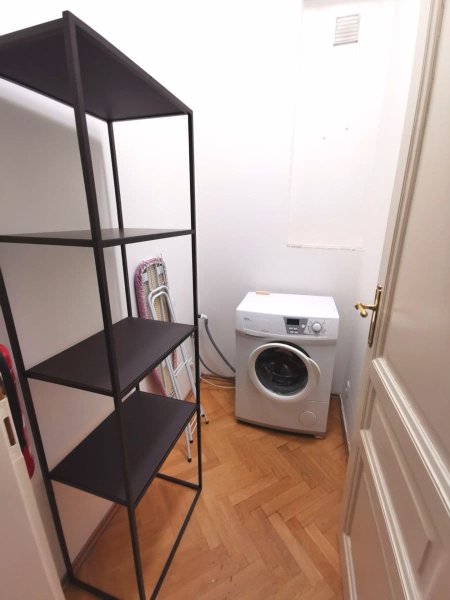 Pronájem bytu 2+1 50 m², Na Výtoni, Praha, Praha Pronájem bytu 2+1 50 m², Na Výtoni, Praha, Praha