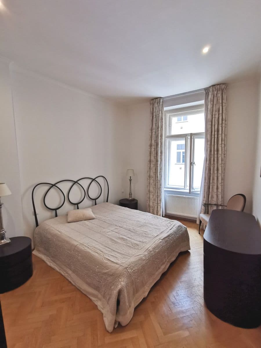 Pronájem bytu 2+1 50 m², Na Výtoni, Praha, Praha Pronájem bytu 2+1 50 m², Na Výtoni, Praha, Praha