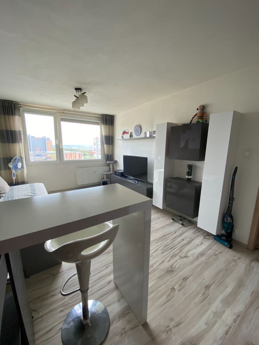 Pronájem bytu 2+kk 46 m², Poznaňská, Praha, Praha Pronájem bytu 2+kk 46 m², Poznaňská, Praha, Praha