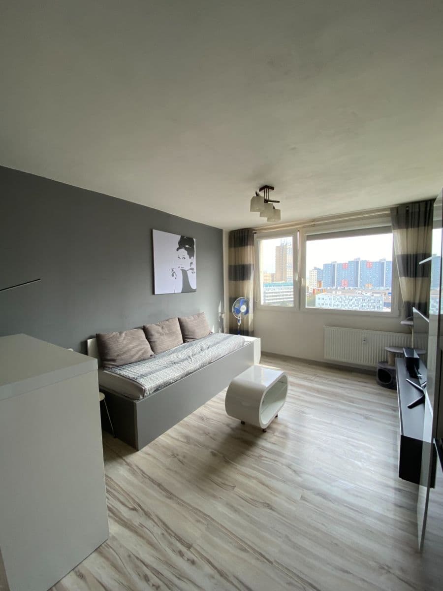 Pronájem bytu 2+kk 46 m², Poznaňská, Praha, Praha Pronájem bytu 2+kk 46 m², Poznaňská, Praha, Praha