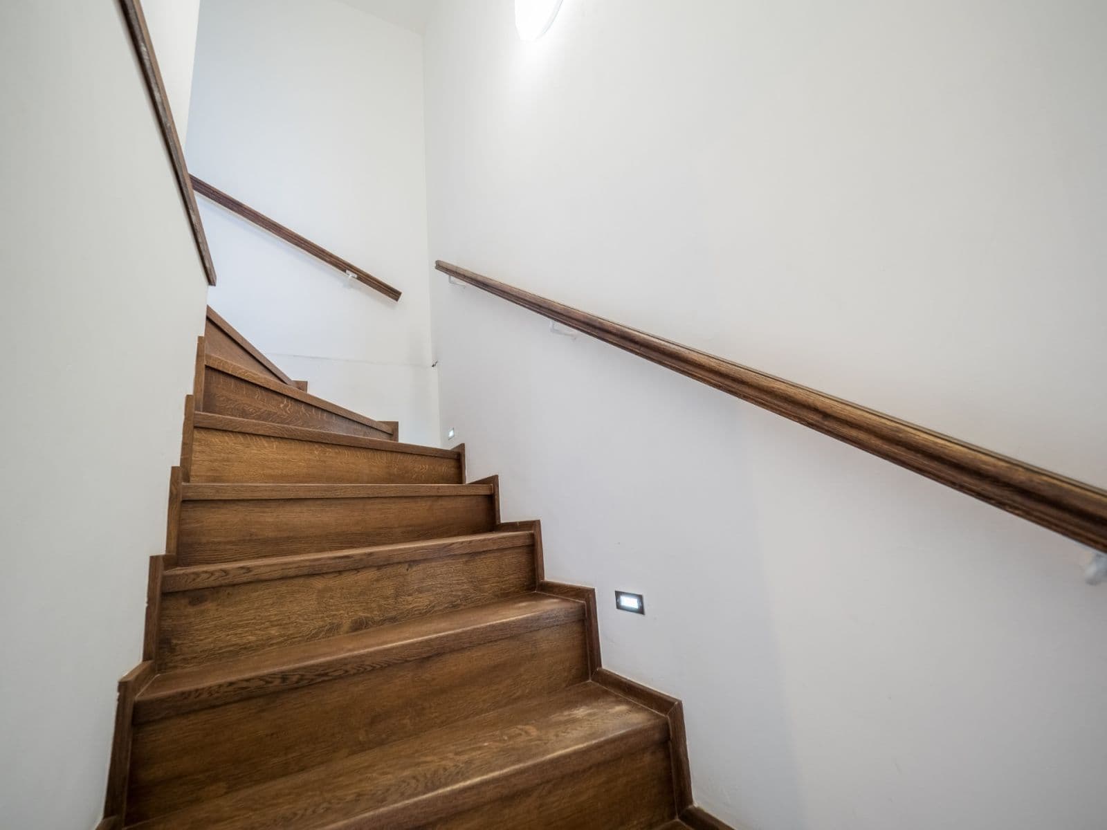 Pronájem domu 136 m², pozemek 67 m², Pod Macalákem, Kralupy nad Vltavou, Středočeský kraj Pronájem domu 136 m², pozemek 67 m², Pod Macalákem, Kralupy nad Vltavou, Středočeský kraj