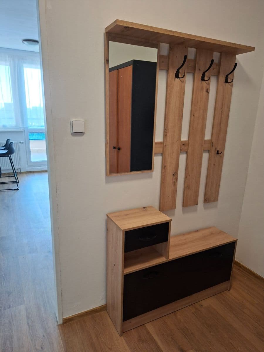 Pronájem bytu 3+1 82 m², Bašteckého, Praha, Praha Pronájem bytu 3+1 82 m², Bašteckého, Praha, Praha