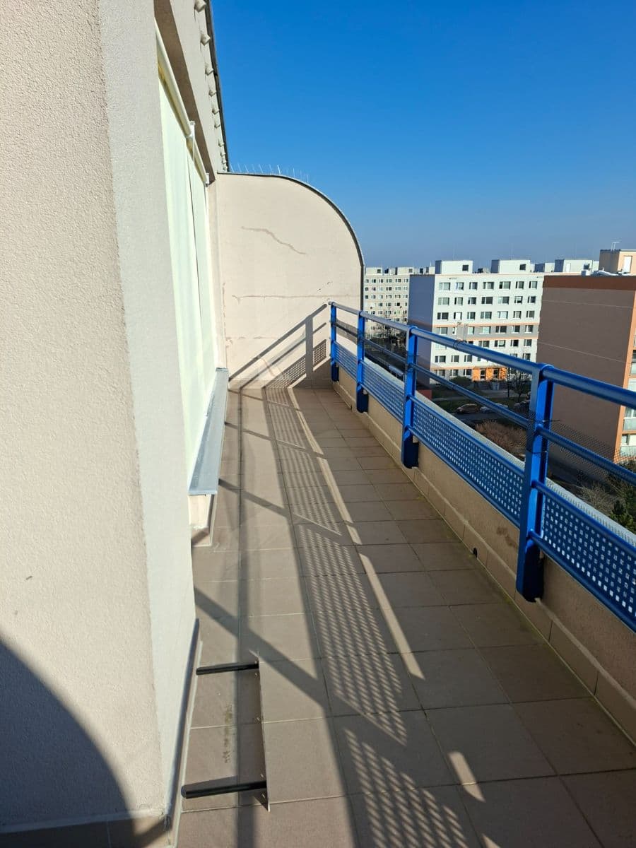 Pronájem bytu 3+1 82 m², Bašteckého, Praha, Praha Pronájem bytu 3+1 82 m², Bašteckého, Praha, Praha