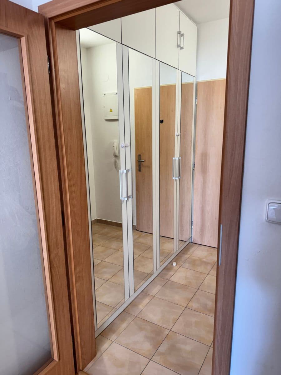 Prodej bytu 2+kk 48 m², Hvozdecká, Brno, Jihomoravský kraj Prodej bytu 2+kk 48 m², Hvozdecká, Brno, Jihomoravský kraj