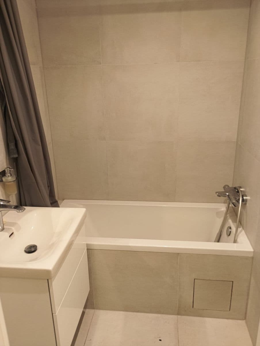 Pronájem bytu 3+kk 58 m², sídl. Hůrka, Kralupy nad Vltavou, Středočeský kraj Pronájem bytu 3+kk 58 m², sídl. Hůrka, Kralupy nad Vltavou, Středočeský kraj