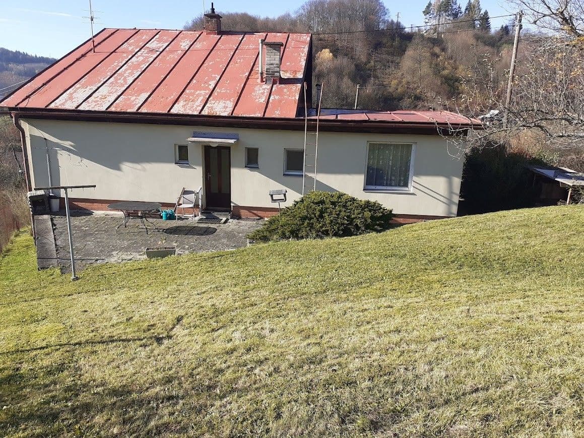 Prodej domu 146 m², pozemek 1.816 m², Hanžlov I, Vsetín, Zlínský kraj Prodej domu 146 m², pozemek 1.816 m², Hanžlov I, Vsetín, Zlínský kraj