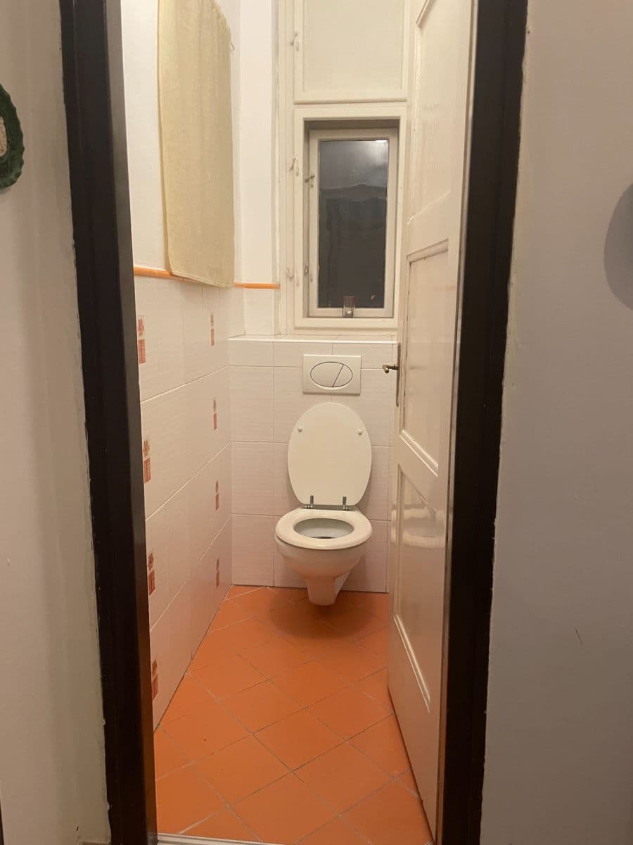 Pronájem bytu 2+1 83 m², Drahobejlova, Praha, Praha Pronájem bytu 2+1 83 m², Drahobejlova, Praha, Praha