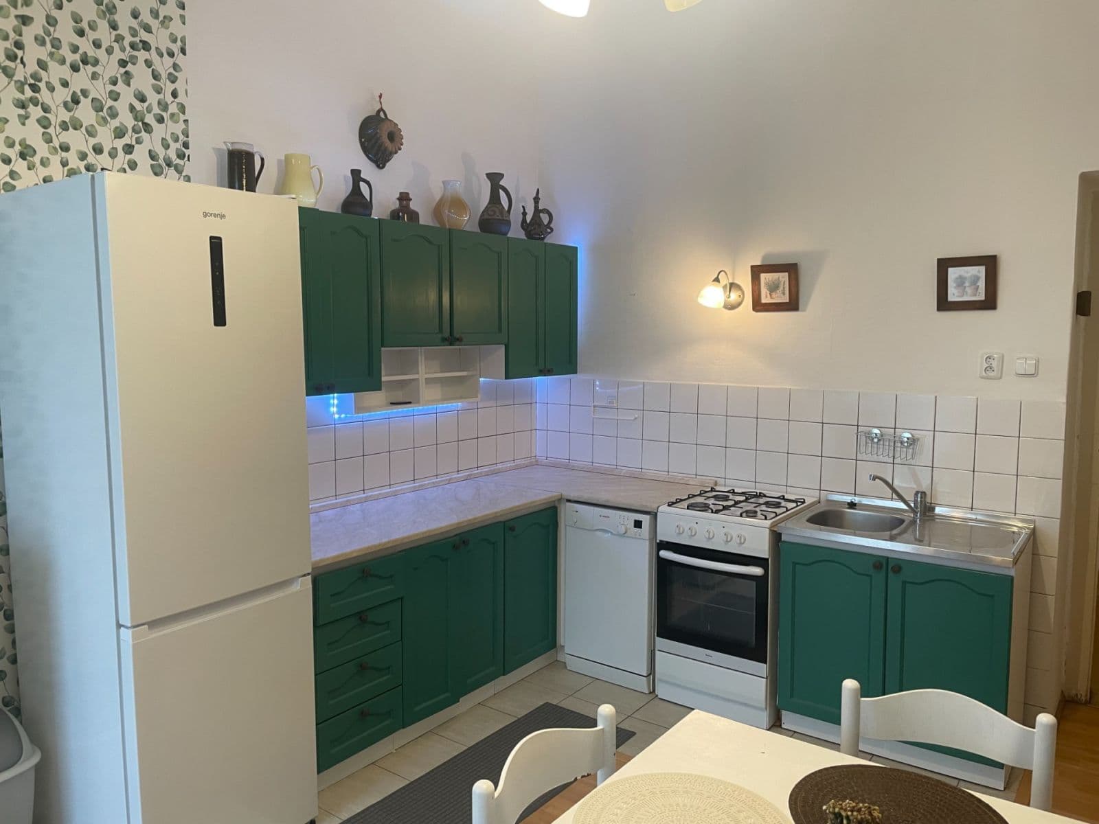 Pronájem bytu 2+1 83 m², Drahobejlova, Praha, Praha Pronájem bytu 2+1 83 m², Drahobejlova, Praha, Praha