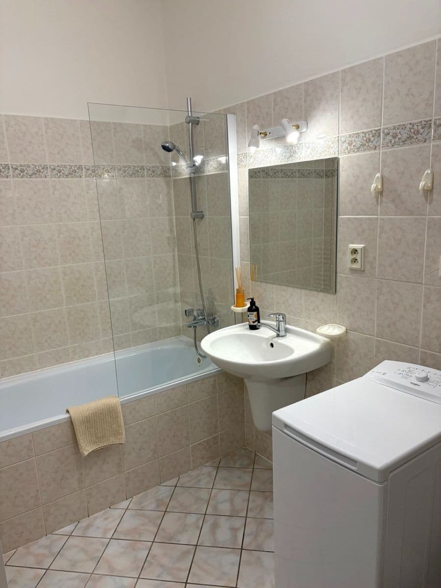 Pronájem bytu 1+kk 32 m², Oblá, Brno, Jihomoravský kraj Pronájem bytu 1+kk 32 m², Oblá, Brno, Jihomoravský kraj