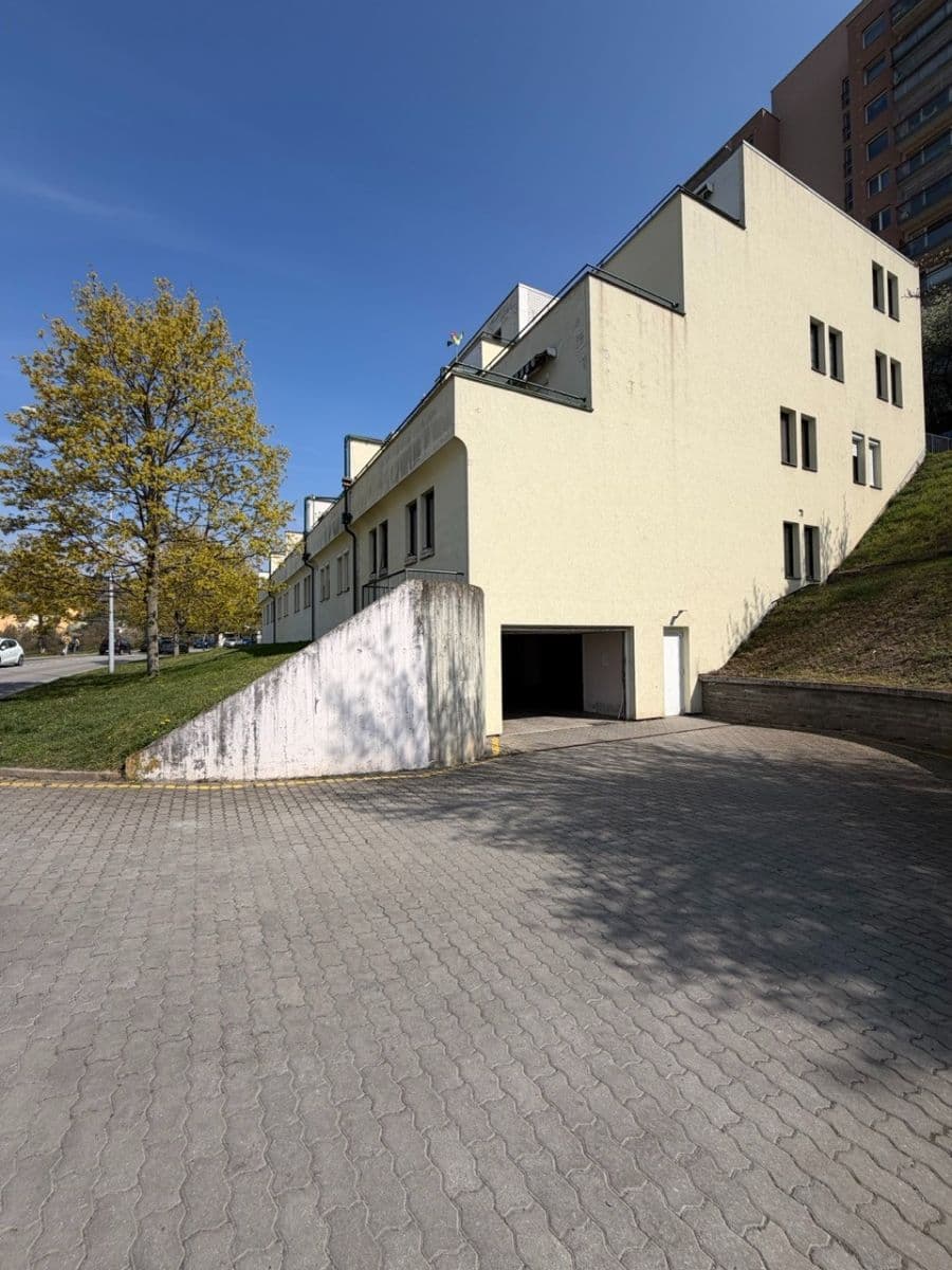 Pronájem bytu 1+kk 32 m², Oblá, Brno, Jihomoravský kraj Pronájem bytu 1+kk 32 m², Oblá, Brno, Jihomoravský kraj