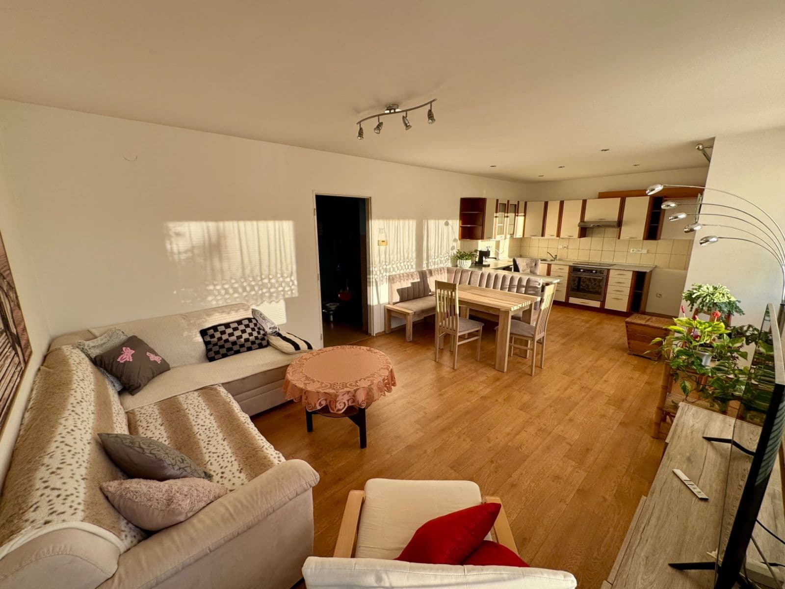 Prodej domu 107 m², pozemek 395 m², Kounice, Horní Slavkov, Karlovarský kraj Prodej domu 107 m², pozemek 395 m², Kounice, Horní Slavkov, Karlovarský kraj