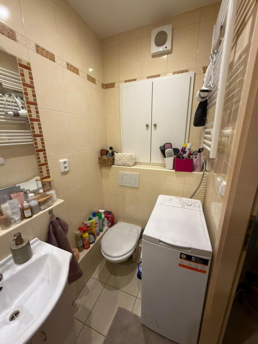 Pronájem bytu 1+1 27 m², Kahovská, Praha, Praha Pronájem bytu 1+1 27 m², Kahovská, Praha, Praha