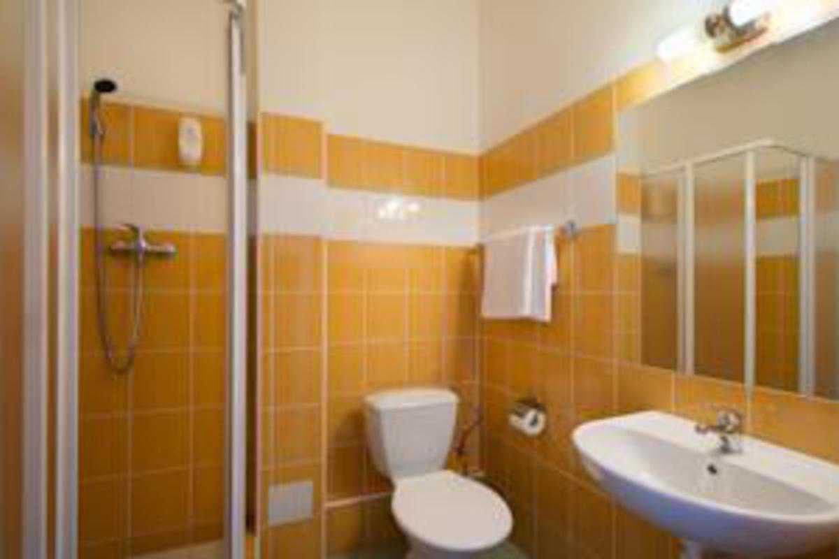 Pronájem bytu 50 m², Kamenická, Praha, Praha Pronájem bytu 50 m², Kamenická, Praha, Praha