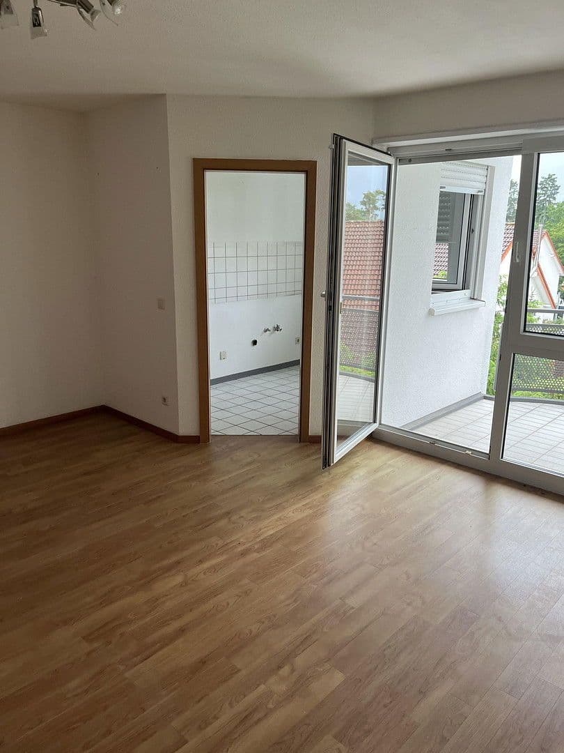 Pronájem bytu 2+1 50 m², Sandhausen, Bádensko-Württembersko Pronájem bytu 2+1 50 m², Sandhausen, Bádensko-Württembersko