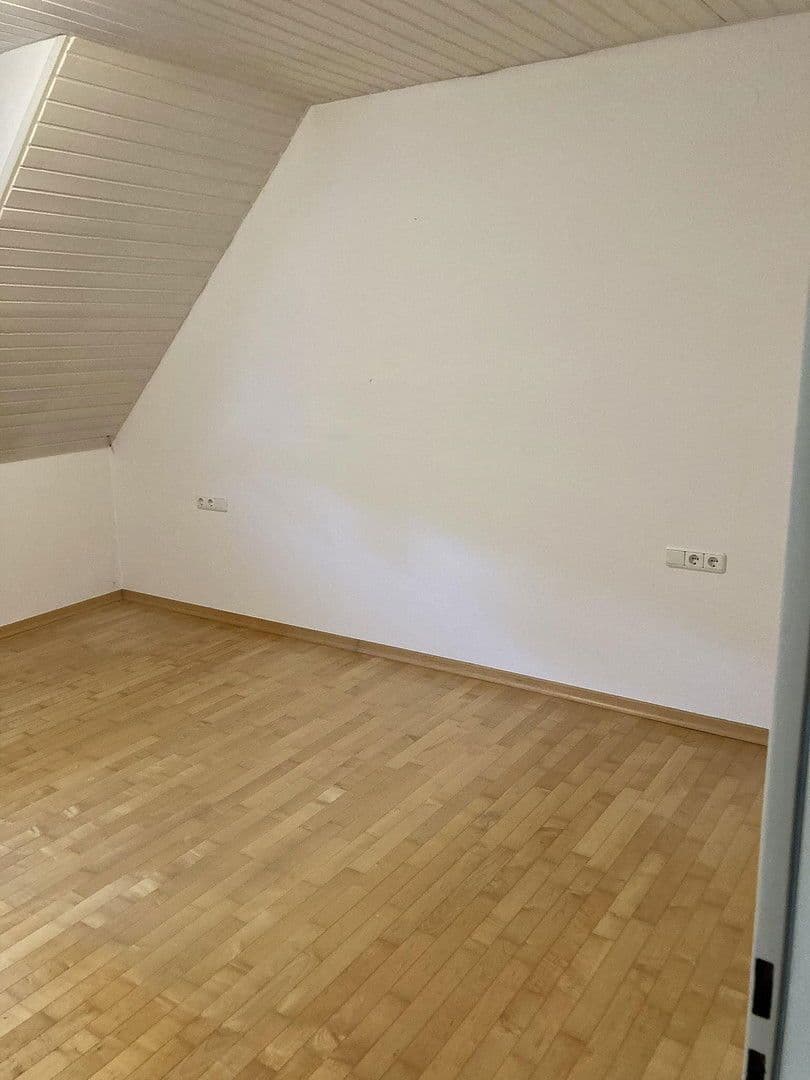 Pronájem bytu 4+1 109 m², Waldstraße 3, Kenn, Porýní-Falc Pronájem bytu 4+1 109 m², Waldstraße 3, Kenn, Porýní-Falc