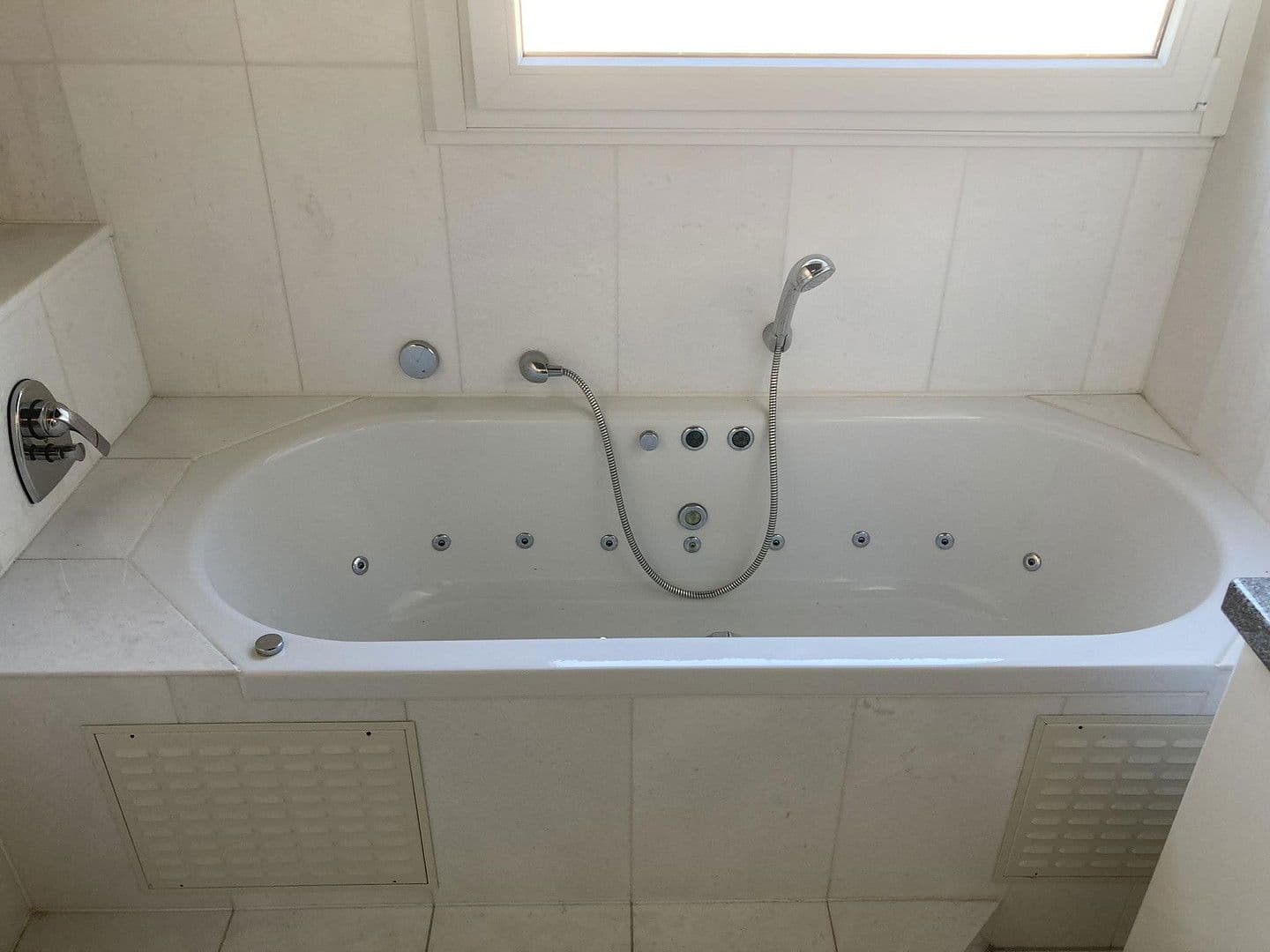 Pronájem bytu 4+1 109 m², Waldstraße 3, Kenn, Porýní-Falc Pronájem bytu 4+1 109 m², Waldstraße 3, Kenn, Porýní-Falc