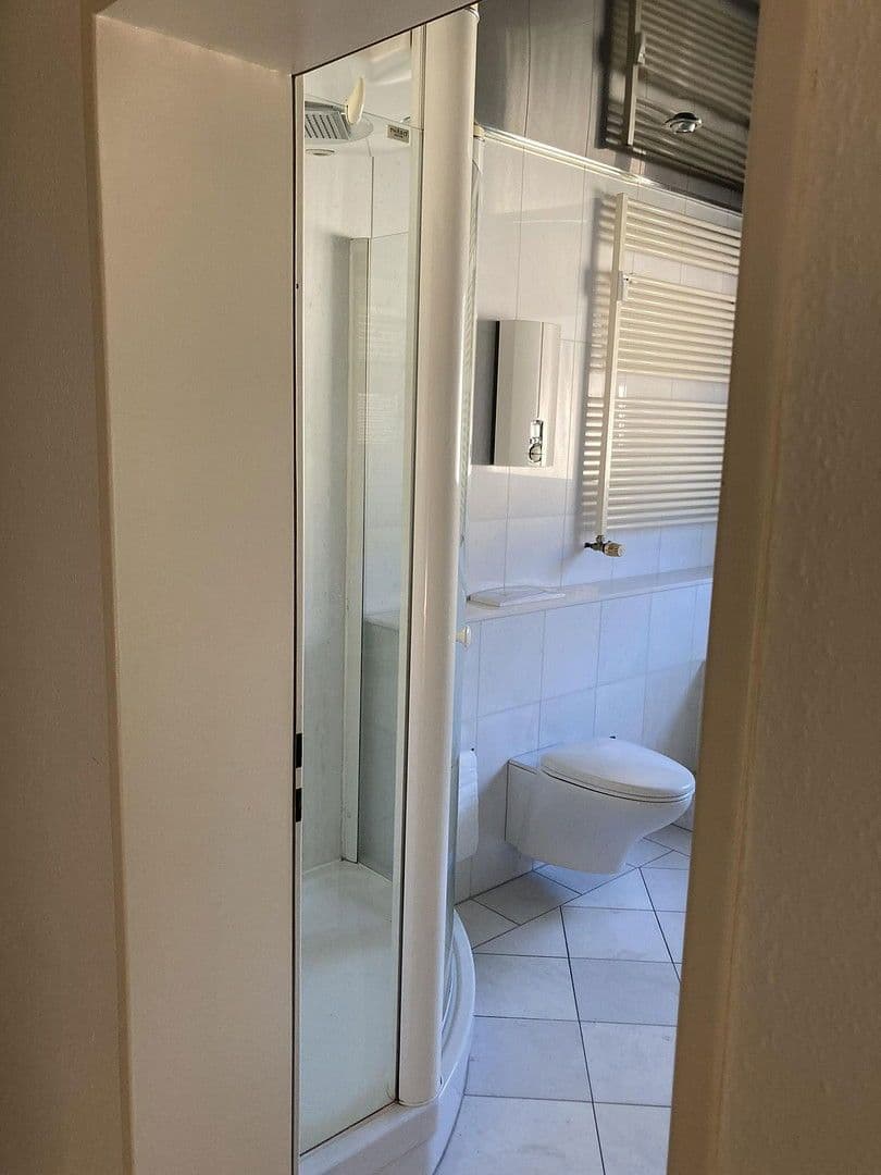 Pronájem bytu 4+1 109 m², Waldstraße 3, Kenn, Porýní-Falc Pronájem bytu 4+1 109 m², Waldstraße 3, Kenn, Porýní-Falc