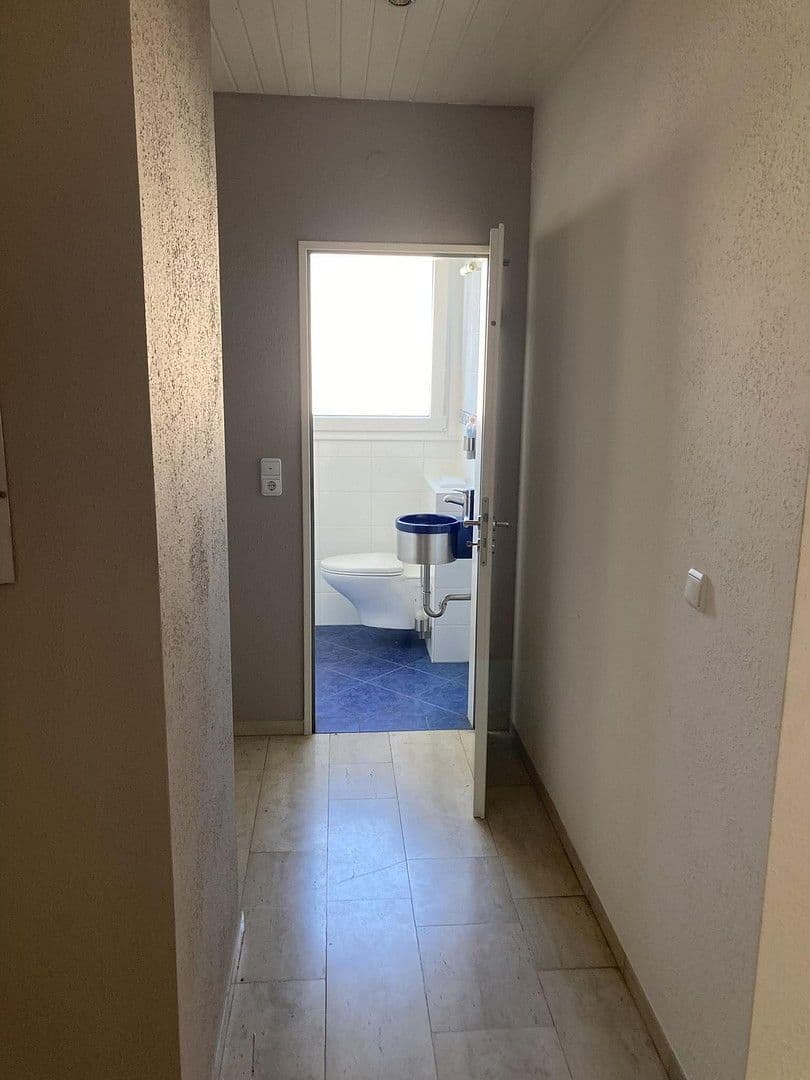 Pronájem bytu 4+1 109 m², Waldstraße 3, Kenn, Porýní-Falc Pronájem bytu 4+1 109 m², Waldstraße 3, Kenn, Porýní-Falc